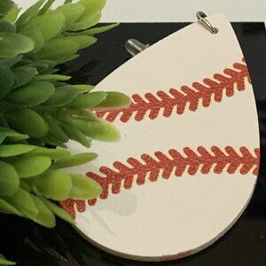 Baseball Earring, MLB Earring, Sports Earring, Athletic Earring, Gift Idea, Ball
